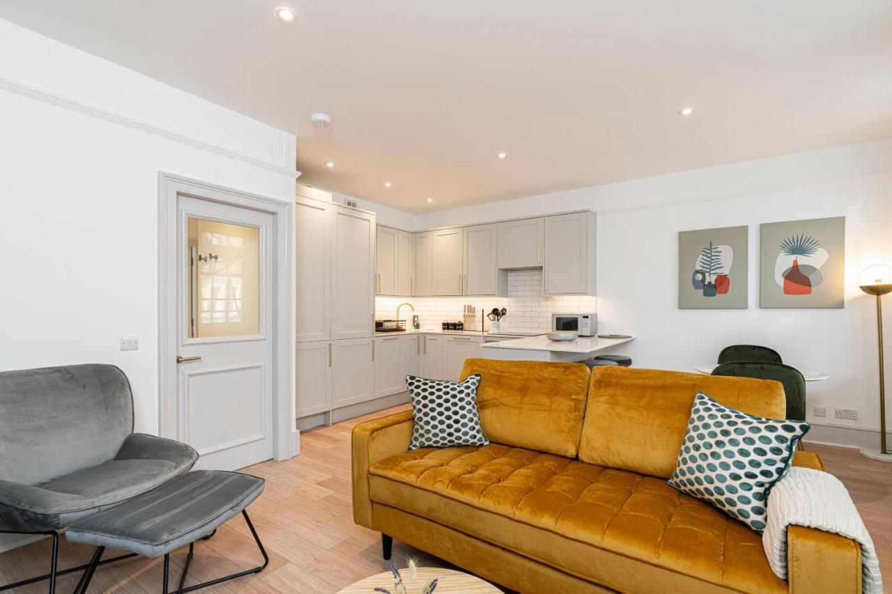 Stylish 1 Bed Flats In Soho, Next To Piccadilly Circus And Trafalgar Square Londra Esterno foto