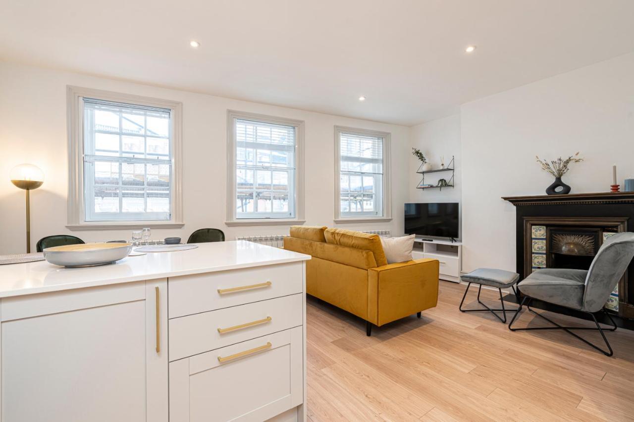Stylish 1 Bed Flats In Soho, Next To Piccadilly Circus And Trafalgar Square Londra Esterno foto