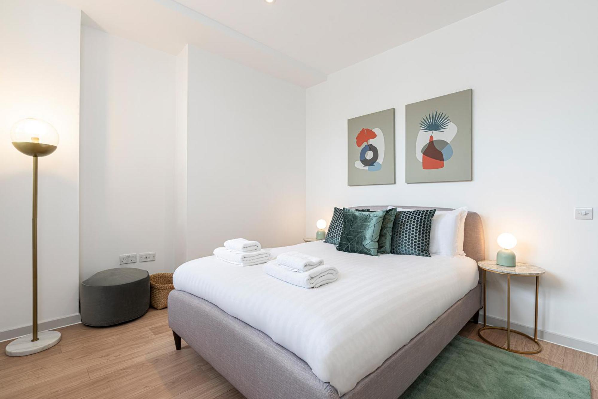 Stylish 1 Bed Flats In Soho, Next To Piccadilly Circus And Trafalgar Square Londra Esterno foto